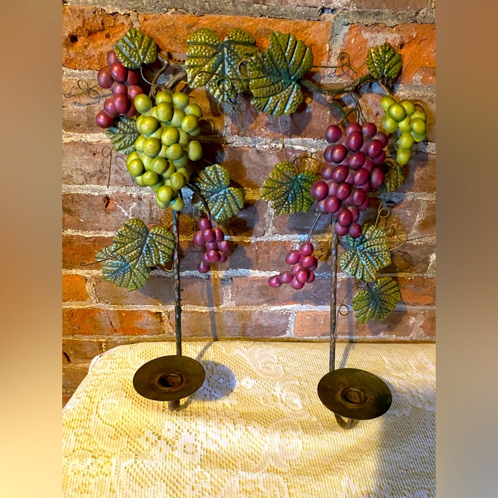 Grape vine candle holder wall mount. It takes the taper candles